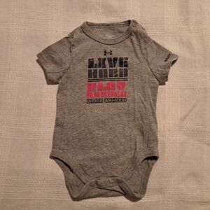 Under Armour boys 0-3 months gray body suit, snaps on the shoulder and bottom